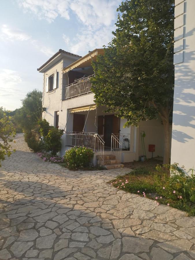 Σπιτι Σε Συγκροτημα Με Πισινα Mary'S House Villa Gialova Exteriör bild